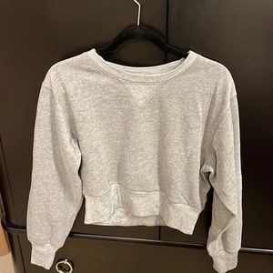 Abercrombie size XS cropped sweatshirt